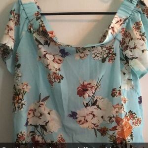 Off shoulder boutique top